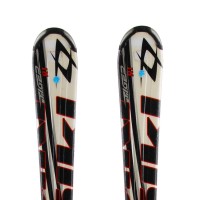  Lo sci utilizzava gli attacchi Volkl Tiger R1