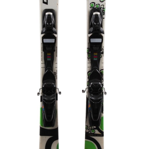 Ski Dynastar Serial Trouble + bindings