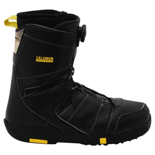  le scarpe da ginnastica Salomon / gli stivali da snowboard
