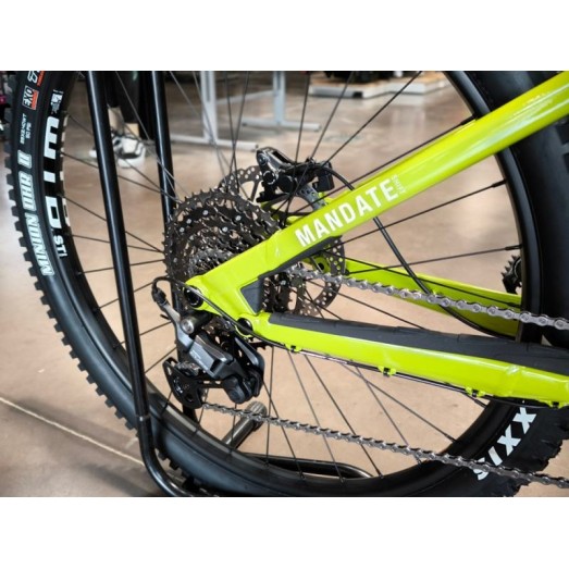 Mountain bike elettrica full suspension ROSSIGNOL Mandate Shift 2025 usata